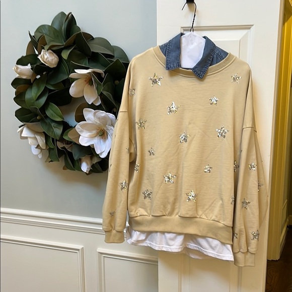SISTER NANCY Beige Novelty Sweatshirt with Star Embellishments - Picture 2 of 6